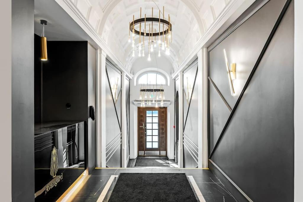 Urban-Glam City Centre Studio With A Gym And Terrace تالين المظهر الخارجي الصورة